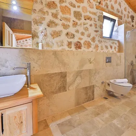 Elegant 2br Stone Retreat With Private Pool Tatil Evi *